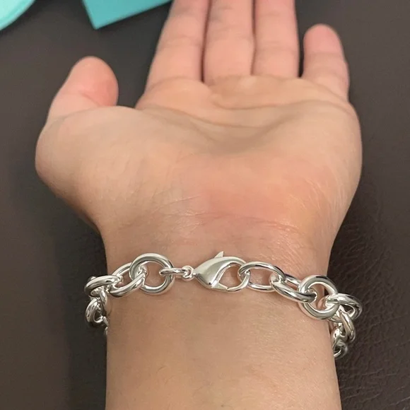 Tiffany & Co. - Picture 9 of 13